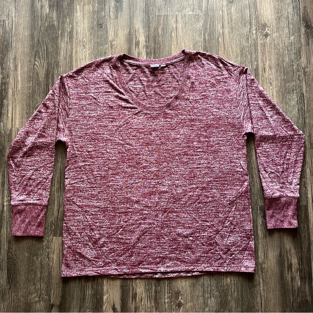 NWOT GAP Long Sleeve Heathered Red Top Sz L